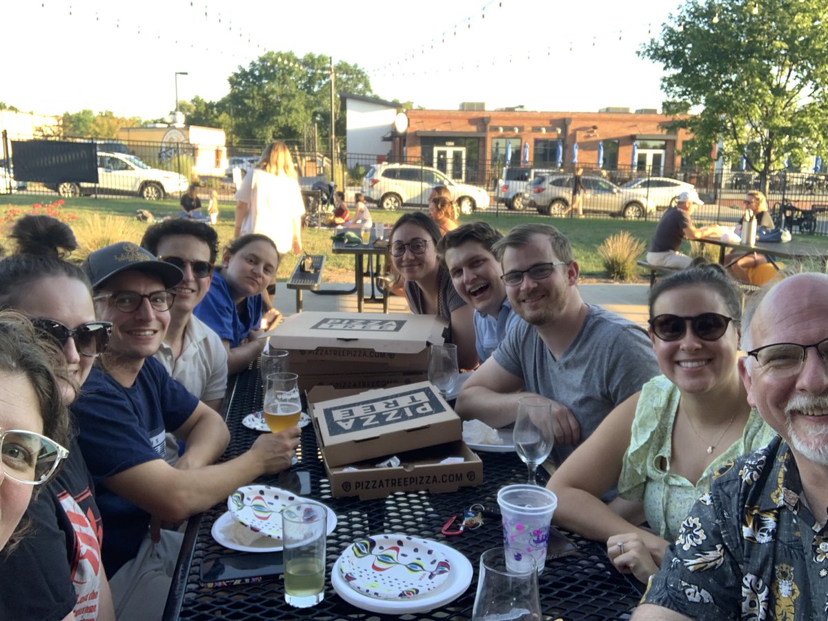 MizzouUrology's tweet photo. #selfie from @MizzouUrology happy hour featuring #logboat #pizzatree from #como. Fun evening wellness activity featuring our residents and their accomplishments! https://t.co/xzdMgLodF3
