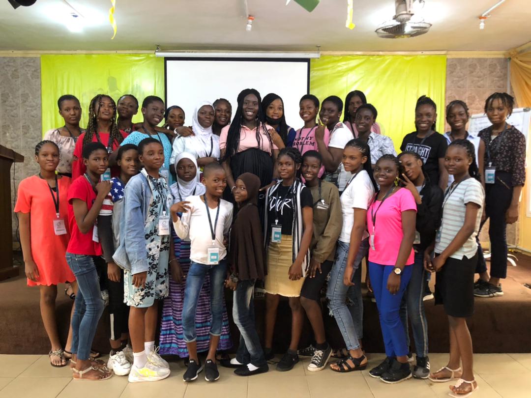 wteconline's tweet photo. Day 3 - Sex Education
We had a nice time dispelling all sex education myths for girls. It was a highly insightful session for our girls who were very engaging &amp; had loads of questions. This was facilitated by @oredolakay a psychologist &amp; a 2010 camp alumnae.
#shecreateslagos2022 https://t.co/iYhFWx6DSQ