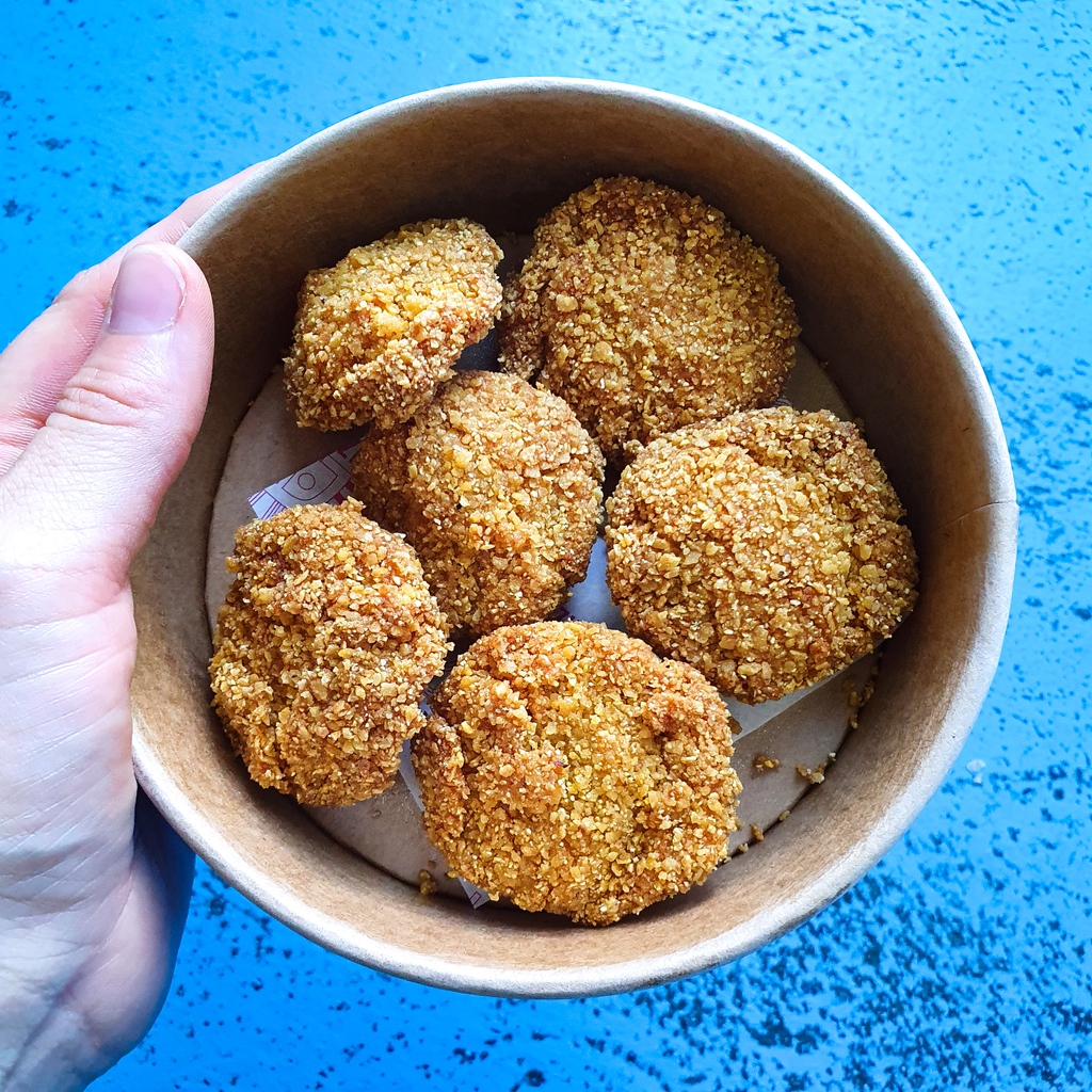 Maize Blaze | Modern Colombian (@maizeblaze) on Twitter photo We've gone CHONKY - Nice Nuggets new look 😄
Same taste, more chonkiness 🤗
Delivery linkinbio. All delivery locations at l8r.it/B3fF
#chonkyboys #chonky #nuggs #chonkynuggets #chonkyvegan #vegannuggs #newlook #nuggets #this.uk #veganmayo We've gone CHONKY - Nice Nuggets new look 😄
Same taste, more chonkiness 🤗
Delivery linkinbio. All delivery locations at l8r.it/B3fF
#chonkyboys #chonky #nuggs #chonkynuggets #chonkyvegan #vegannuggs #newlook #nuggets #this.uk #veganmayo