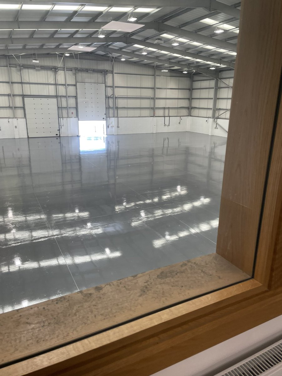 AWigleygroup's tweet photo. Our sub-contractors have made this contract a real pleasure, The Wigley group strip out and refurb for the Exeter group Swinderby Lincoln, all ready for Friday. https://t.co/hkmpaXyoCU