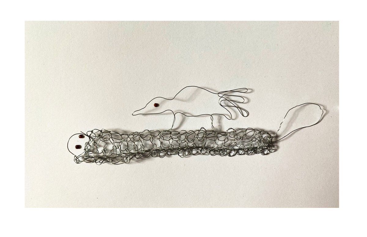 Wireflowers68's tweet photo. GM everyone !!
I want to share my new drop with #nftcommunitity

"Kiwi bird riding a worm"
10/10

0,3 #tezos

https://t.co/7wsCtLRBNm

https://t.co/kKewitgbEg

@objktcom  @TeiaArt #nft #nftart https://t.co/P6gqcfhSAn
