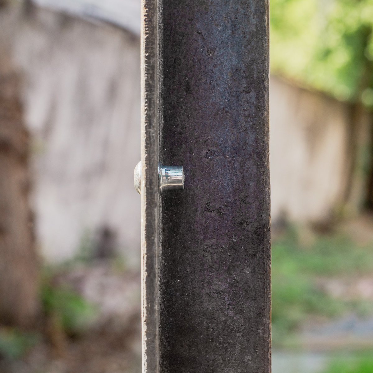 GmbhGoebel's tweet photo. The GO-LB1 is part of our #18V #cordless battery tool line for setting lock #bolts. This tool easily sets the classic 6-groove lock bolt or our patented full #stainless #steel #lockbolt - the G-GRIP. If you are interested our sales team is looking forward to get in touch with you https://t.co/UGvYT7dvzp