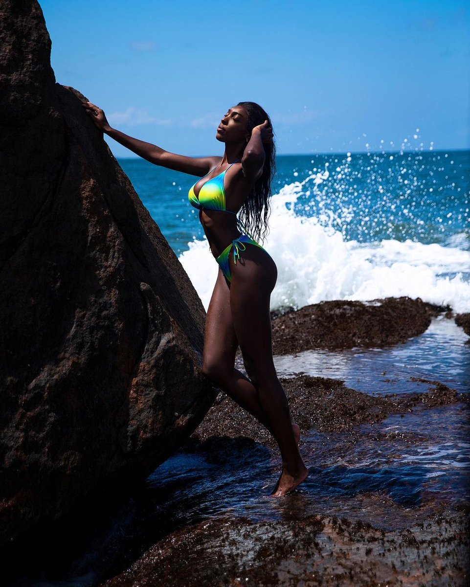pageantfeed's tweet photo. OLIVIA YACE - Miss World Africa 👑
@olivia.yace 
#misssupranational #olivia.yace
#missuniverse #beautypageant
#missuniverseindia #Adlinecastelino #catrionagray
#missuniverse #missuniverse2018 #missdiva #fashion
#pageants #pageantfeed
#beauty #missindia #pageant https://t.co/3ilHXQ8835