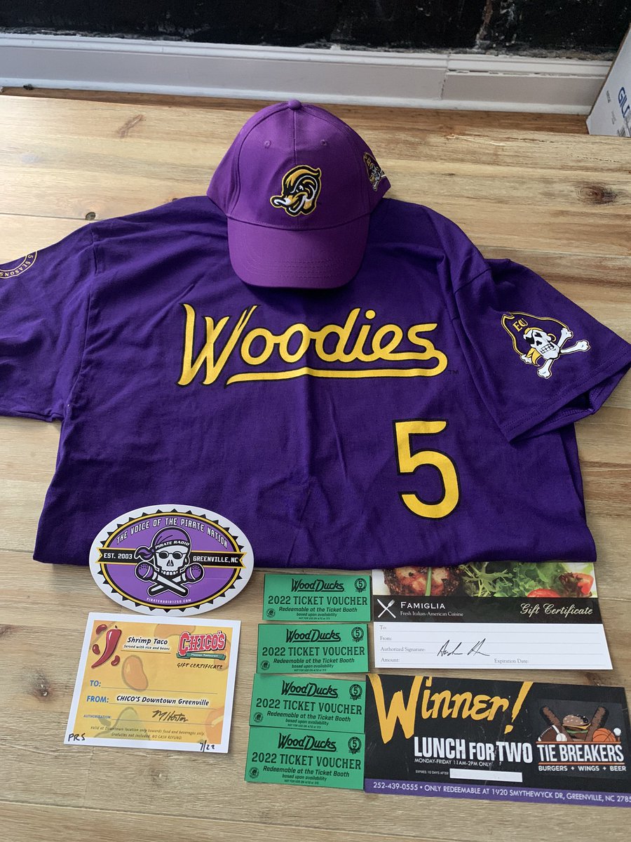 🚨WIN IT WEDNESDAY🚨 
RT for a chance to win this awesome co-branded @GoWoodDucks <a href="/ECUAthletics/">East Carolina Pirates</a> hat &amp; shirt; plus gift cards to local businesses. 
The DEWD/ECU giveaway weekend is Aug 19 &amp; 20 
👇🦆🏴‍☠️
milb.com/down-east/tick…