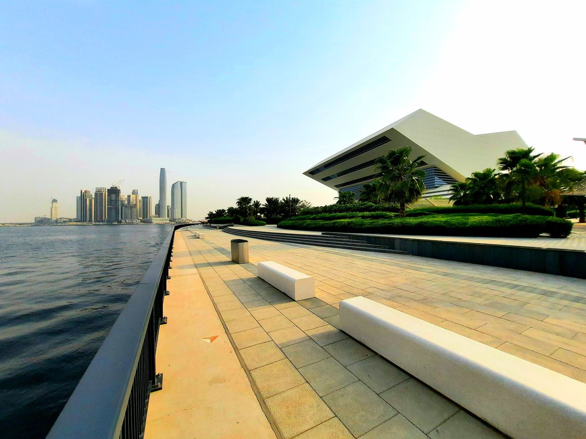 travelling_jatt's tweet image. Muhammad bin Rashid library | creek corniche  and beutiful skyline of dubai creek. 
#mbrlibrary #dubai #qaisarkharal #books #knowledge #library #skyline #corniche