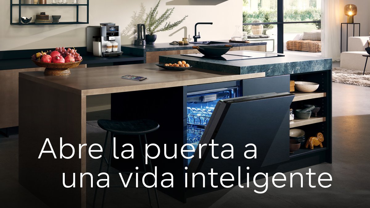 Abre la puerta a una vida conectada. Infinitas posibilidades para manejar tus electrodomésticos Siemens en remoto, desde tu móvil o smartwatch.

Descubre todo lo que puedes hacer, aquí: bit.ly/3vy9rw8