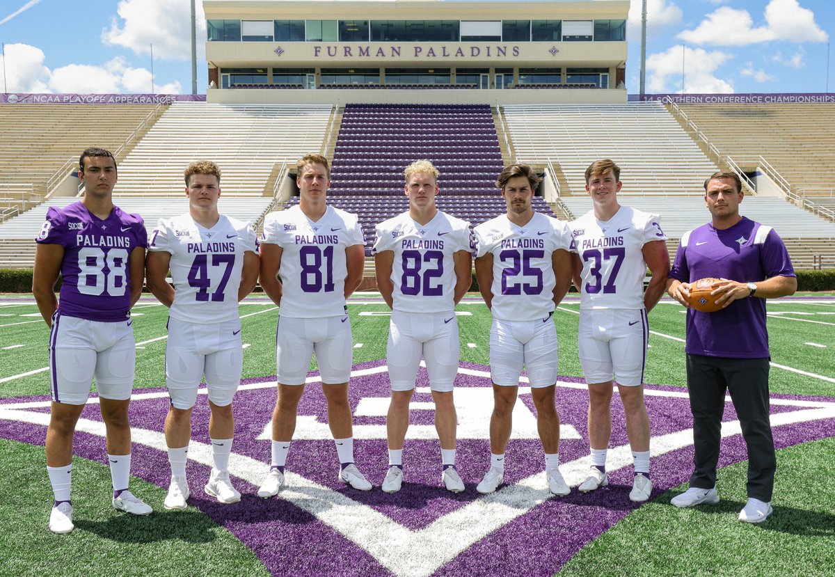 PaladinFootball's tweet photo. 2022 Furman Tight Ends #FUALLTHETime https://t.co/5r2fp1mD01