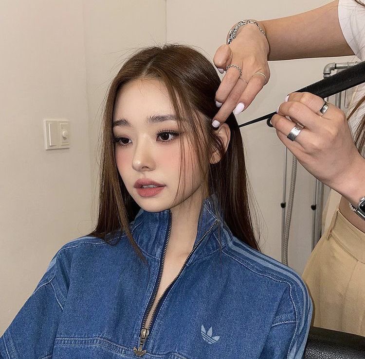 pbcals's tweet image. My favourite diet vlogs/youtubers
A thread 🧵 for 3dtwt