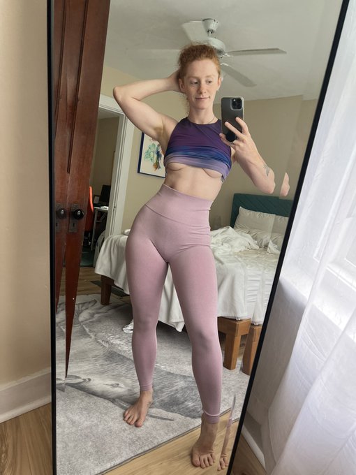 1 pic. Go to the gym with me or get me back in bed, what’s your move? https://t.co/Rik6SVOKbL