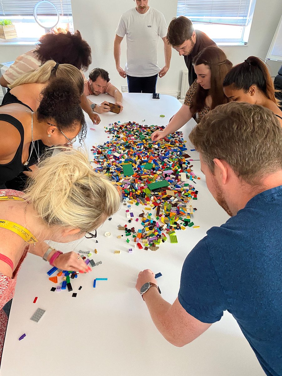 displayplan's tweet image. Today is LEGO's 90th Birthday! 🥳🎉🎊

Seeing as LEGO has declared a worldwide play day, it's only fitting that we do just that! So we've started to build some impressive builds. It's all play and no work today 😁

Whose do you think will be best? 

#LEGO #LEGObirthday