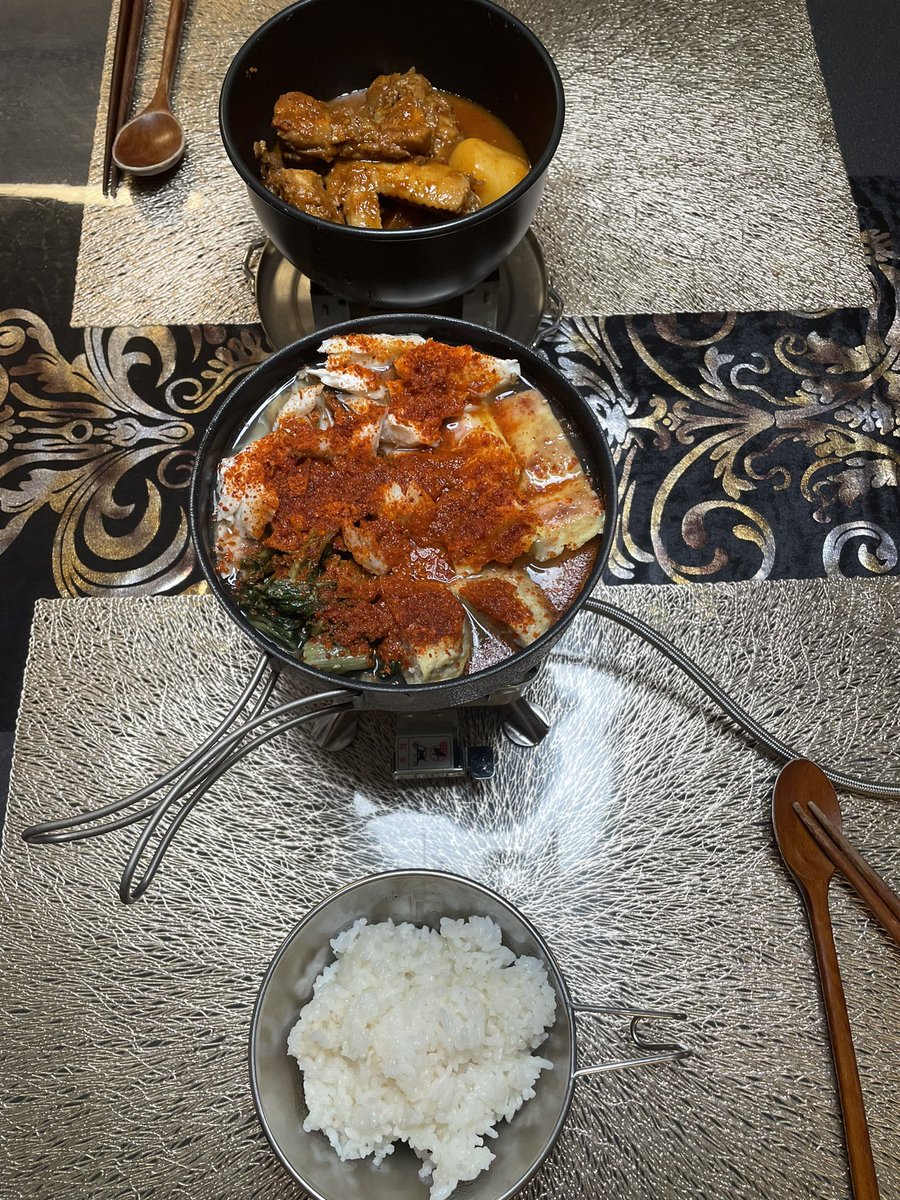 tskootskoo's tweet photo. #구부장밥상 #具部長の食事  #具部长的饭菜
#집밥  #홈캠핑 #メスティン料理  #반합밥
#철판구이  #鉄板焼き  #TD 
#부산  #釜山  #BUSAN  #대연동 

#자유로운 
#영혼
#구부장 
#自由的灵魂
#라면
#ラーメン 
#라면매니아
#ラーメンマニア 
#골프
#백돌이
#호텔
#선물
#여행 https://t.co/nQ8v8w8j4w
