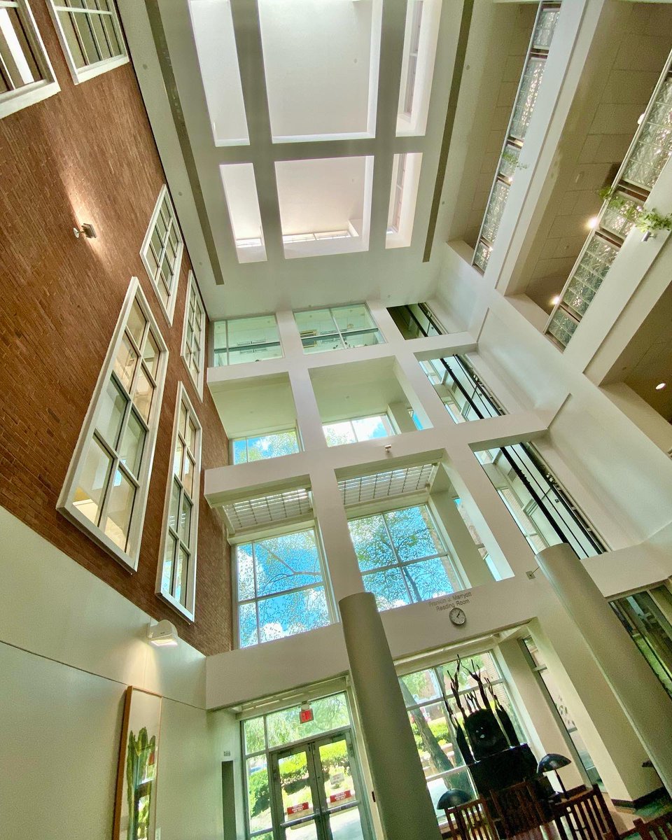 RULibraries's tweet photo. For this week's @iglibraries #DesignLibraries challenge, we present our Alexander Library’s Franklin J. Marryott Reading Room!
#Design #IGLibraries #HashtagChallenge #AlexanderLibrary #NewBrunswick #GoRU #Rutgers #RutgersLibraries #Libraries #Library https://t.co/GWmHKawk4Z