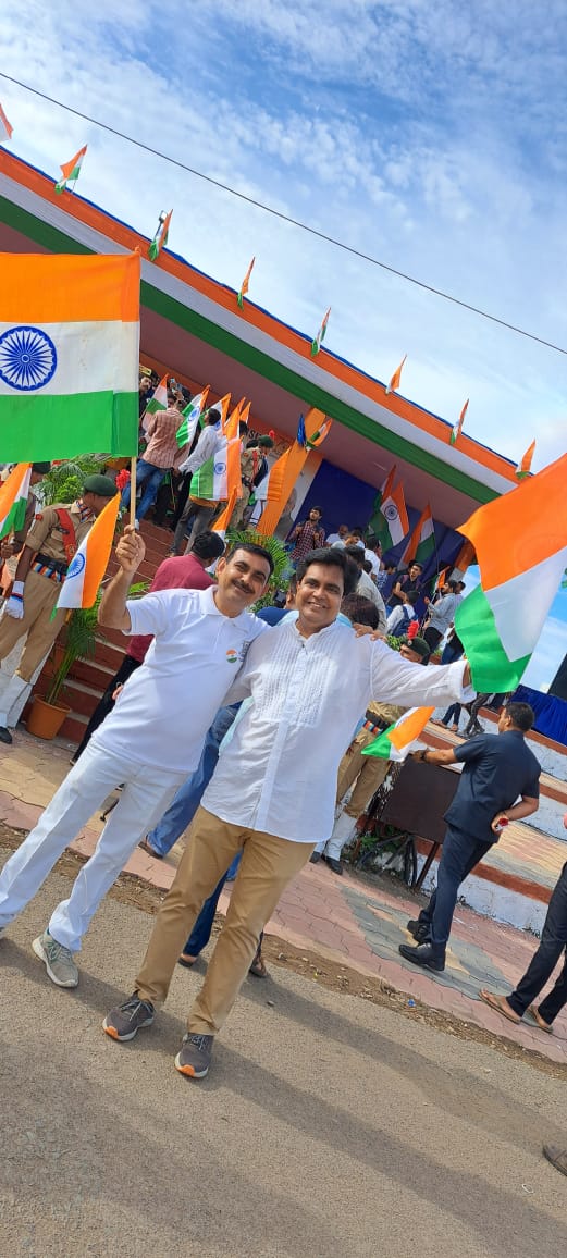 nssmkbu's tweet photo. "Run for Tiranga" organised at Bhavnagar, Gujarat by MK Bhavnagar University. Thousands of NSS Volunteers took part at the event today. 
@nssgujarat @_NSSIndia @YASMinistry @PMOIndia #HarGharTiranga2022 https://t.co/TF9tIUypFh