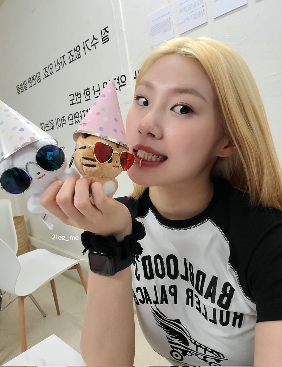 2Lee_me's tweet photo. 레쩡드 귀여움❤ https://t.co/DGJw4dftoD