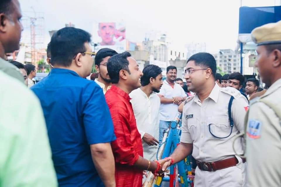 DebrajAitc86's tweet photo. মন্ডলগাঁথী মহরম কমিটি আয়োজিত ভি আই পি রোডে গতকাল মহরম অনুষ্ঠিত হল। 
#Muharram2022 https://t.co/r54W0kPm6z