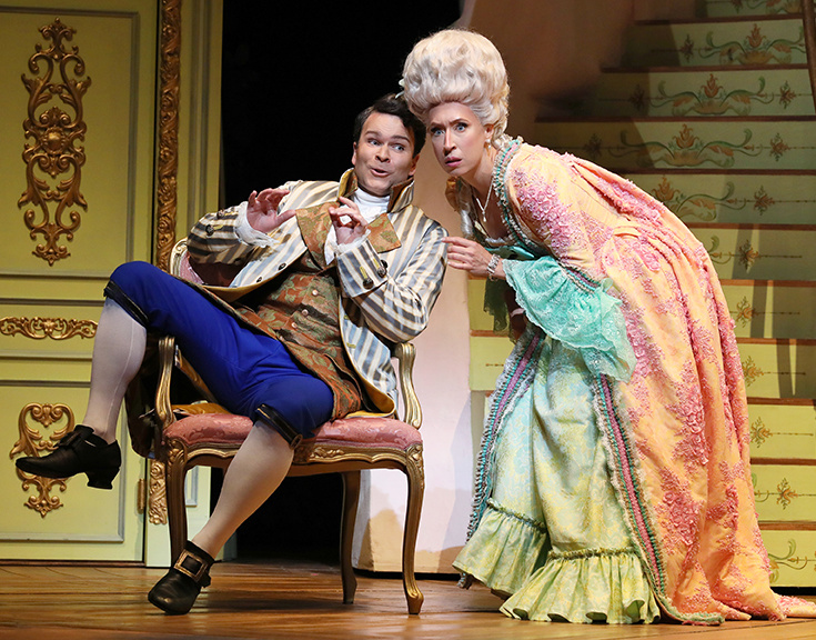 santafeopera's tweet photo. A wily Barber and a witty plot...some things never change! TONIGHT, you can find out what Figaro is up to with tickets at @santafeopera.org
#VintageSFO #SFOBarber
📷️Barber of Seville (L) John Reardon, Figaro; Helen Vanni, Rosina (R) Joshua Hopkins, Figaro; Emily Fons Rosina https://t.co/uFimnAorbk