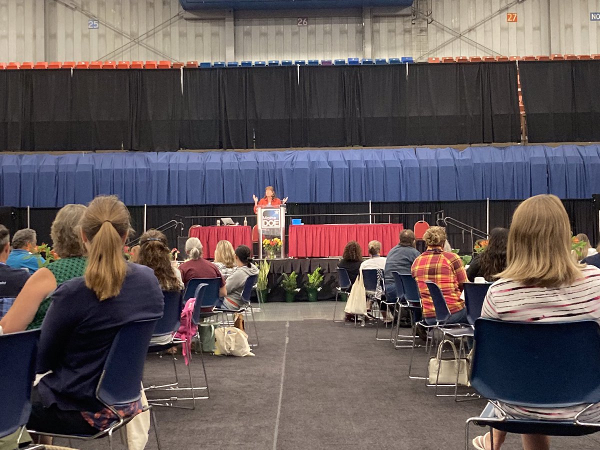 mdoenews's tweet photo. We are starting day two of the 2022 Maine Educator Summit with a keynote from Commissioner Makin! #MEdSum22 https://t.co/Np32SVrG2I