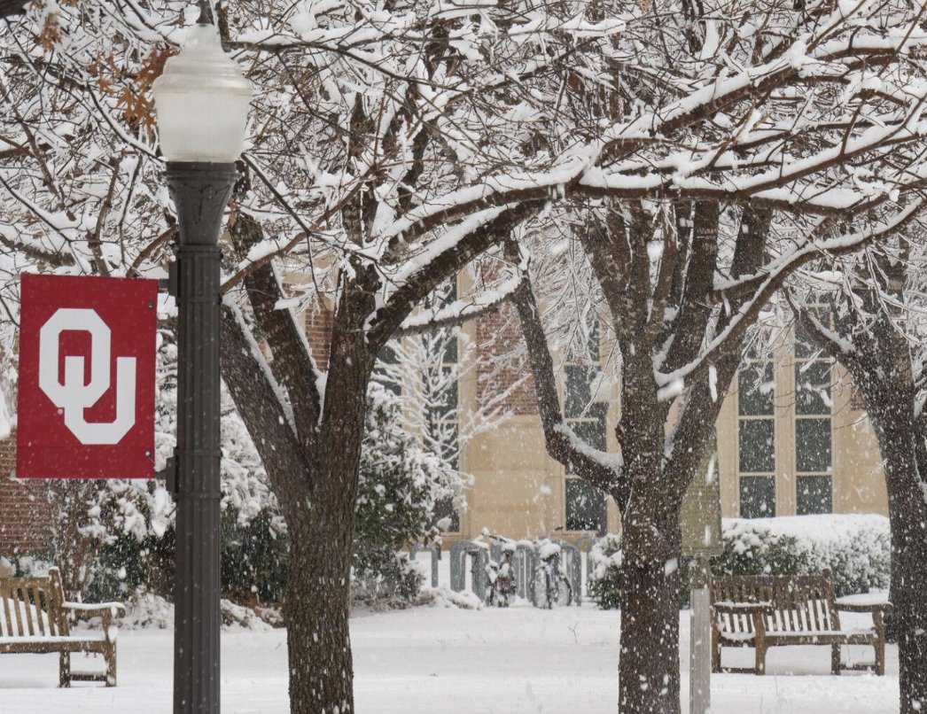 OUemergencyprep's tweet image. For all of our new #OUFamily members on campus for #OUMoveIn22, you can always get the latest weather info for campus by following this feed, or checking out our web page at ou.edu/campussafety/u… Be weather aware and #OUSafe #ThinkCool