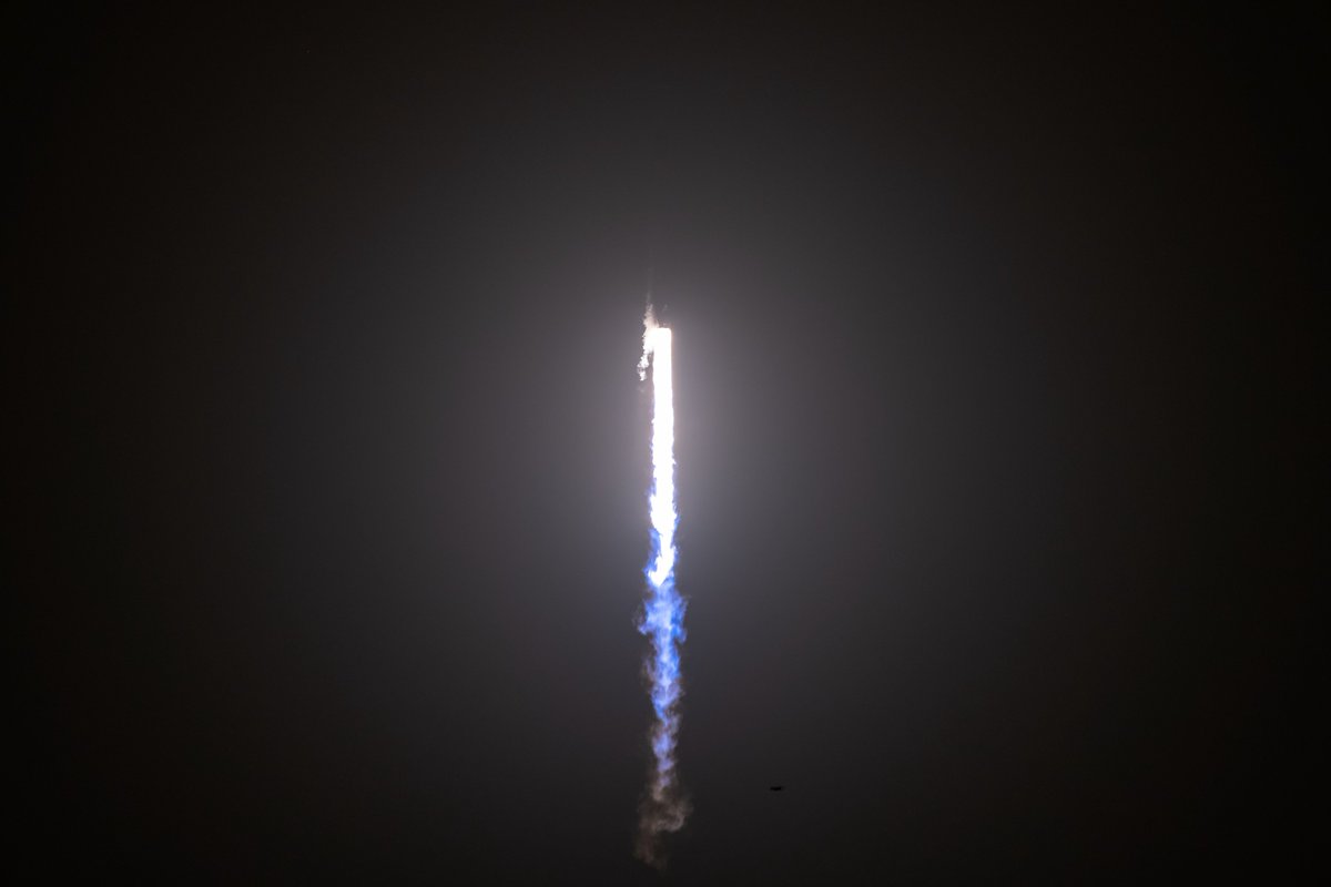 SLDelta45's tweet image. Despite last week&apos;s busy schedule, SLD 45 has no intention to slow down. Tonight, our team &amp;amp; @SpaceX successfully launched Starlink 4-26, the 35th mission of 2022! It&apos;s hard to believe only 10 years ago our launch total was 20. Innovative efforts allow us to #SetThePaceForSpace!