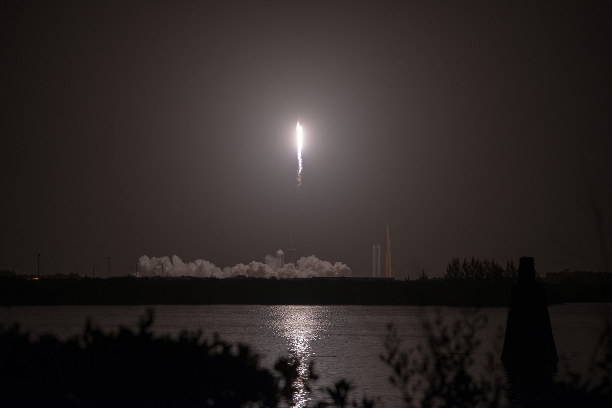 SLDelta45's tweet image. Despite last week&apos;s busy schedule, SLD 45 has no intention to slow down. Tonight, our team &amp;amp; @SpaceX successfully launched Starlink 4-26, the 35th mission of 2022! It&apos;s hard to believe only 10 years ago our launch total was 20. Innovative efforts allow us to #SetThePaceForSpace!