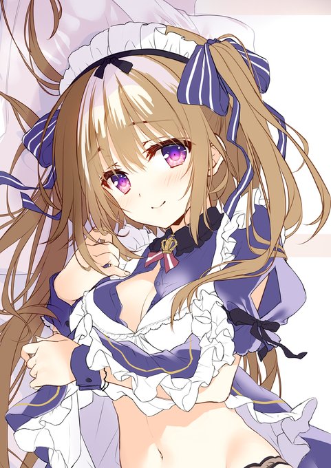 ずっと出したかったオリジナルキャラの抱き枕カバーを描いてます! 人なつっこい妹系メイドさん☺️💕 