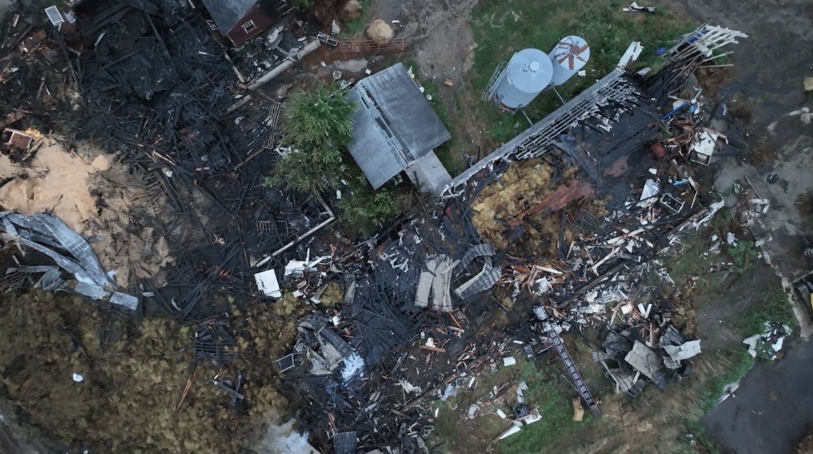 AdrianaSanxhez's tweet image. Some still images of the drone footage our photographer @JohannaSeal took this morning of the Flaggy Meadow Farm. 

You can find the drone footage on our web or social 
@WMTWTV 

#drone #fireME #Mainenews