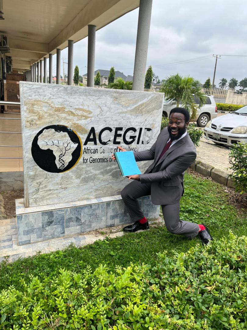 Now I can officially announced that I'm a doctor of philosophy after passing my viva with minor corrections. Phinally Done 😁