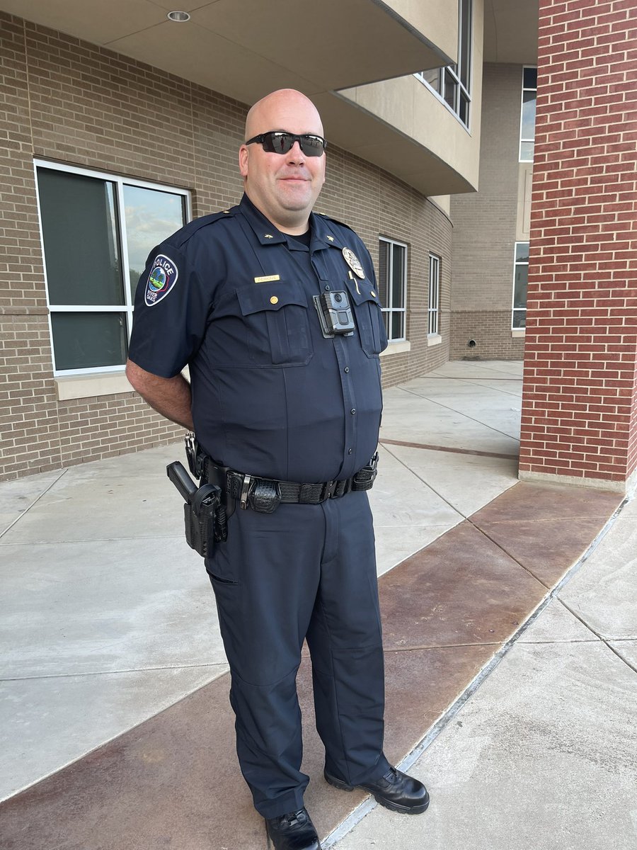 Thanks #riveroaks police for being at #castleberryisd today! #CISDBetterTogether
