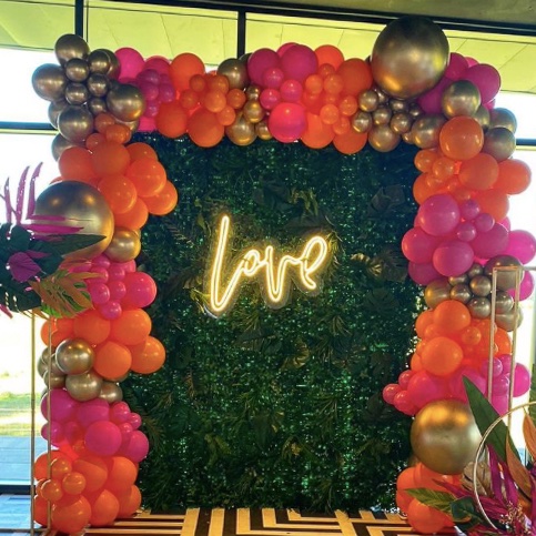 ellissigns's tweet photo. You know we βloveβ an LED sign here at #teamellis! π‘
#signs #signage #nefollowers #newcastlewedding #neonvibes #weddingsupplieruk #neonsigncustom #ne1 #geordie #geordieland #northumberlandwedding #northumberlandweddingsupplier #ellissigns #creatinganimage https://t.co/zAjb1IhRoL