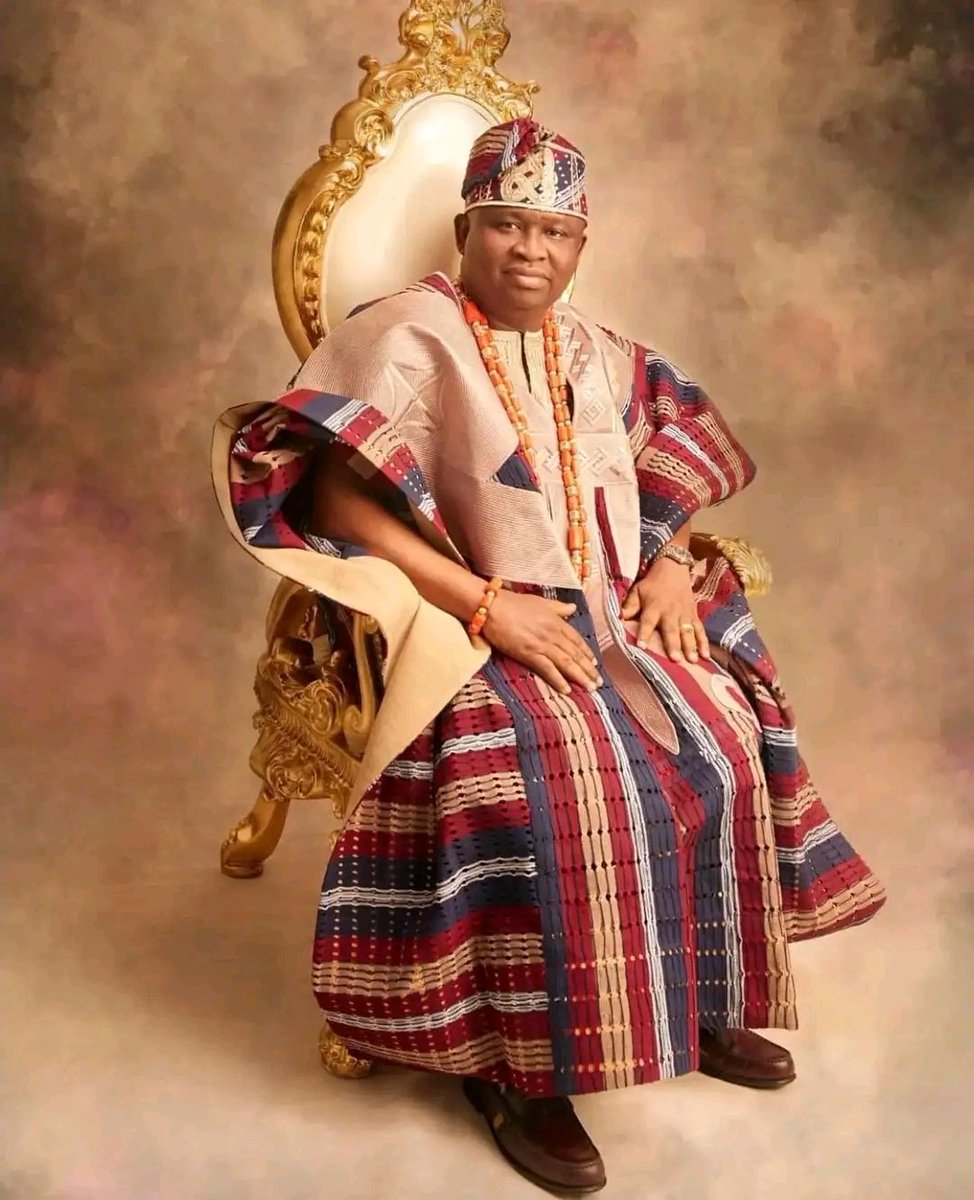 *Happy to distinguish Senator Solomon Adeola Yayi( The Aremo of Yewa Awori land)* 

Omega Melody Entertainment 
#Omoyewa on FM