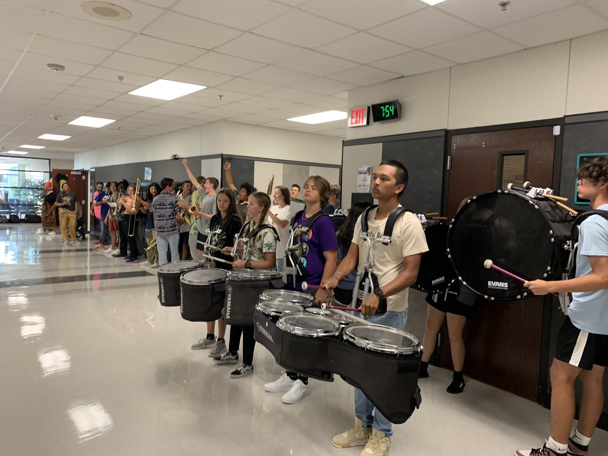 Tim E. Baxter (@time_baxter) on Twitter photo Thank you TCHS Band, Cheerleaders, Topcats, and STUCO for greeting students and making it a wonderful start! Youโre the best! <a href="/TheColonyHS/">The Colony HS</a> Thank you TCHS Band, Cheerleaders, Topcats, and STUCO for greeting students and making it a wonderful start! Youโre the best! <a href="/TheColonyHS/">The Colony HS</a>