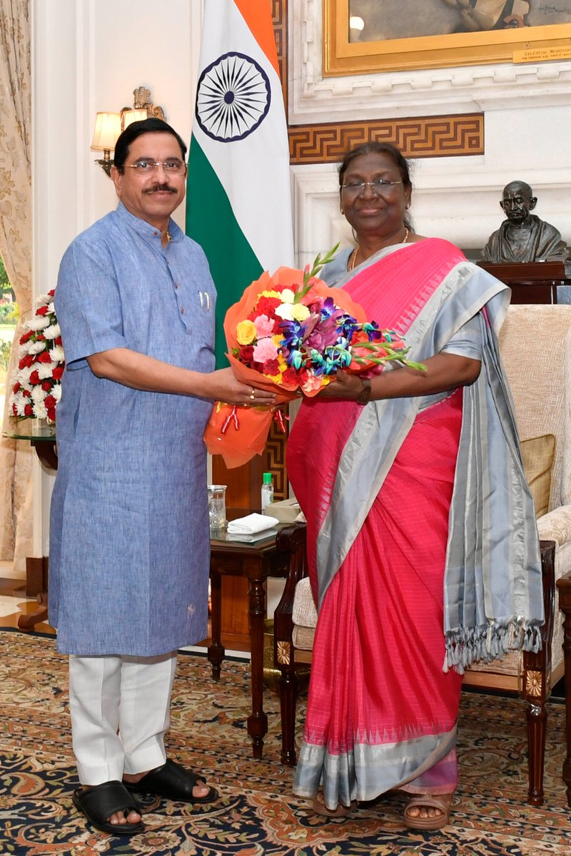Union Minister for Parliamentary Affairs, Coal and Mines Pralhad Joshi called on President Droupadi Murmu at Rashtrapati Bhavan
