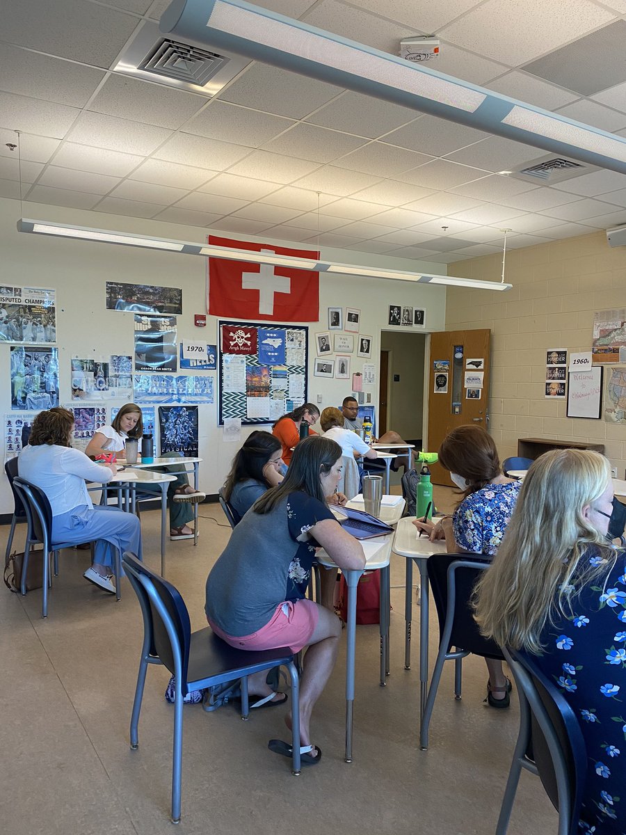 MeredithJ510's tweet photo. Working with the best of the best to train an outstanding new group of BT mentors. In the room, we have an accumulated 275 years of education experience!
#WeAreWatauga @WataugaSchools https://t.co/sPvl8e3Cfa