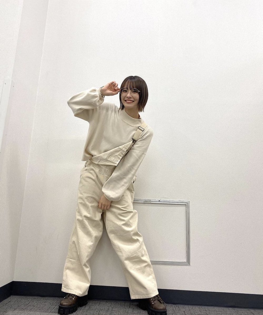 オーバーオール似合うの羨ましいんだが🥺

#山本彩  #小嶋花梨