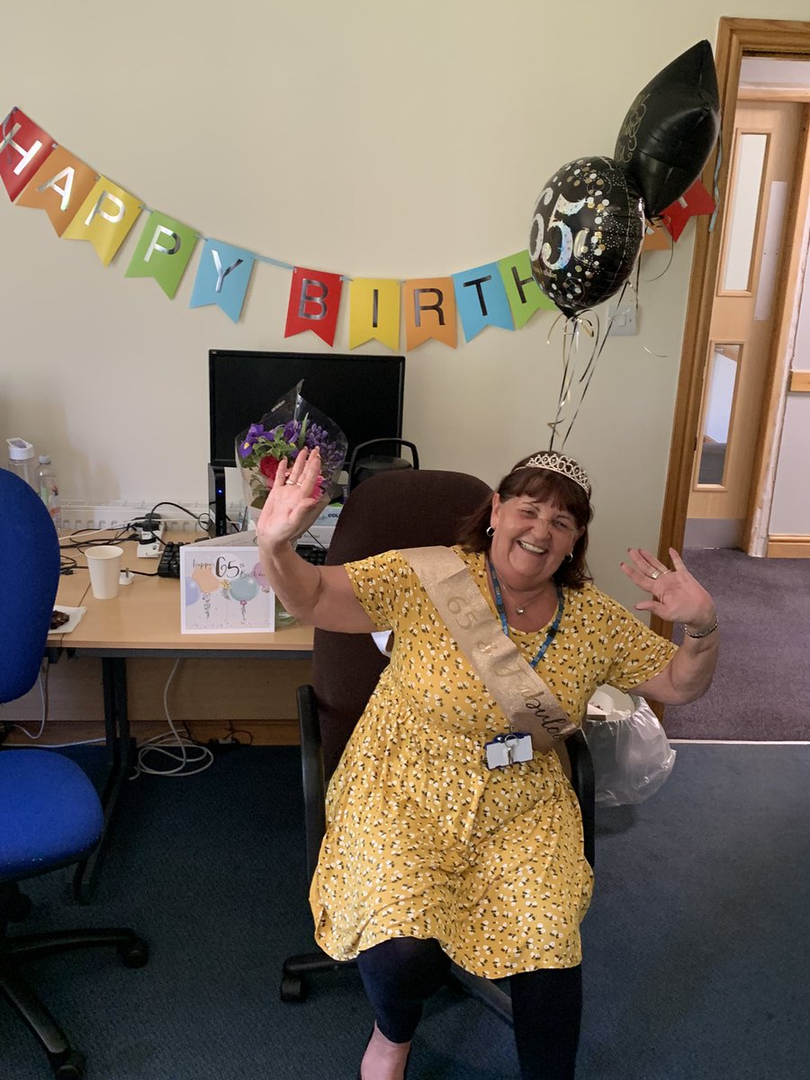 Happy 65th birthday Erika! We’re so lucky to have you in our Young and Rare Dementia service (YARDS) at The Meadows, Stockport. 48 years nursing 👏🏼⭐️ happy to celebrate you today and share all the cake 😉🎂 @theRCN @PennineCareNHS @AntHassallNHS @kelly_bowden #mentalhealthnursing