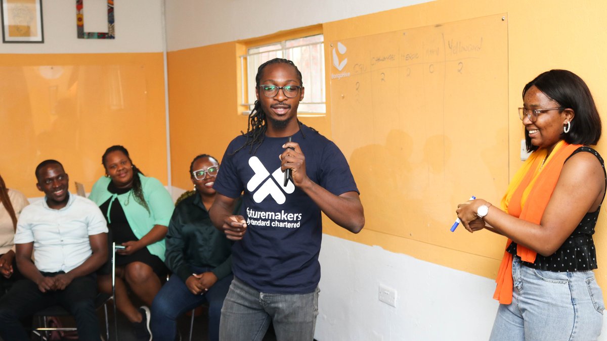 hivecoworkingzm's tweet photo. Yesterday we learned just HOW competitive a game of charades could be π
Our coworking community were all looking to win our offer of freebies.
Fun times all around!
#InternationalCoworkingDay #HiveCoworking #CoworkingLusaka https://t.co/dK7sYEJwei