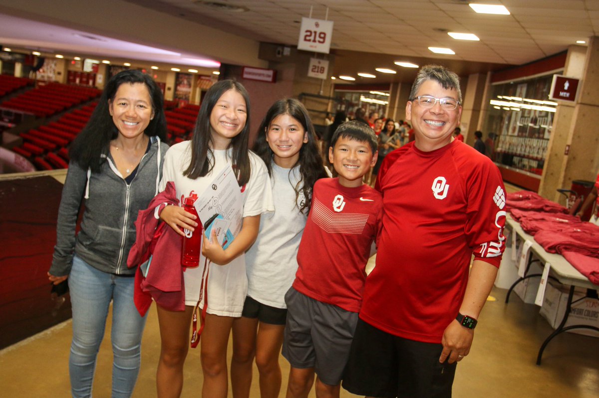 students_OU's tweet image. Day 2 of move-in feeling!! 🎉 Who’s ready?! 😊🏠 #OUMoveIn22