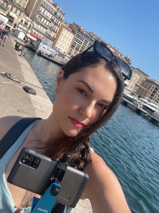 Searching for the best sandwich in Marseille, FR live now 👇 https://t.co/Ky3qaqAGGF
