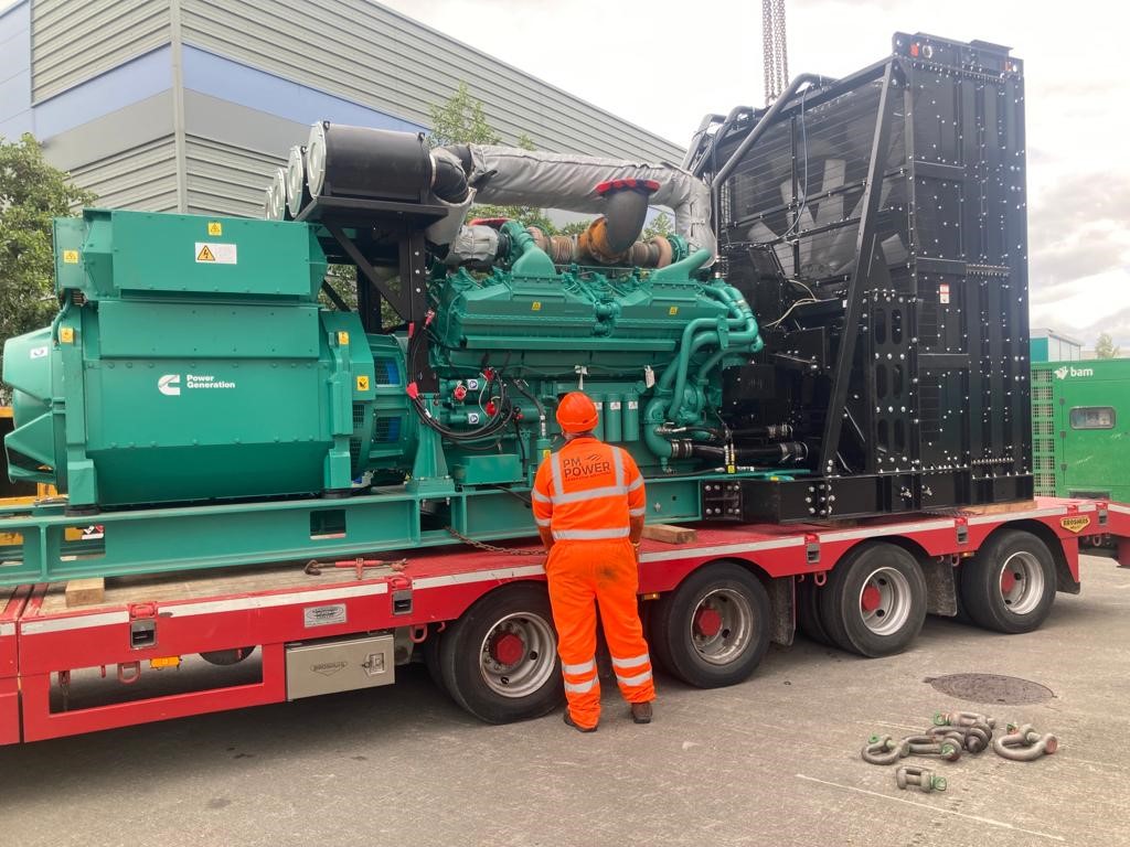 pm_power's tweet image. PM POWER delivering and installing the new generator at Craigavon Area Hospital last week.

The CUMMINS C2750D5Be, with a standby rating of 2750kVA, is being supplied as part of the CT Scanner upgrade project.

pmpower.com/2022/08/a-perf…