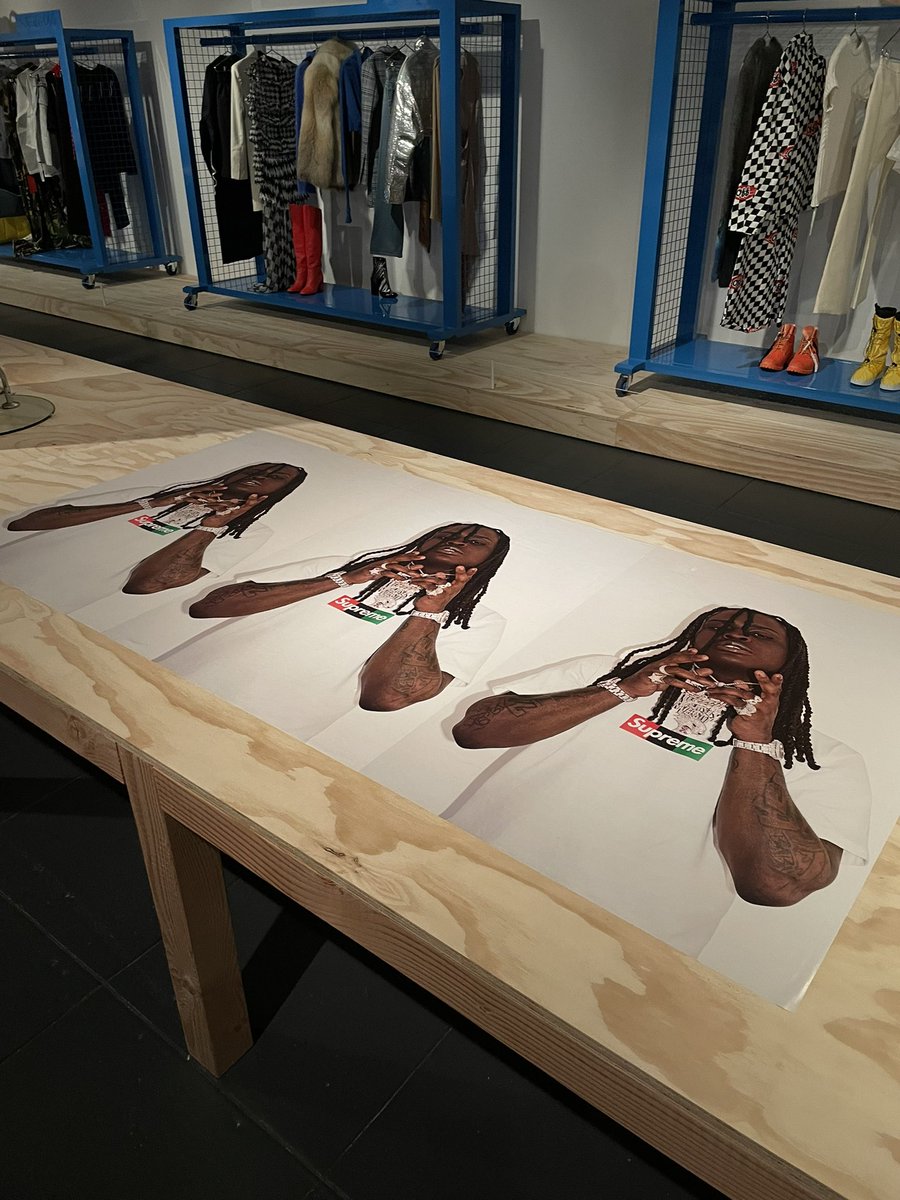 Will (@willsnkrs) on Twitter photo 