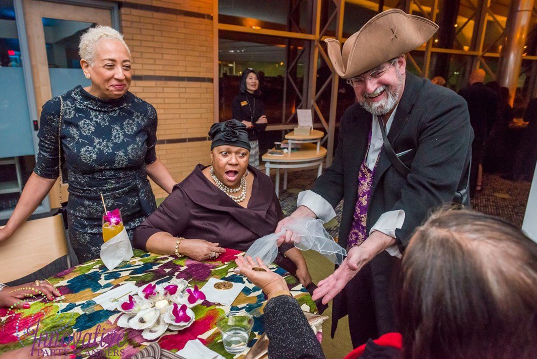 CapitolConjuror tweet media