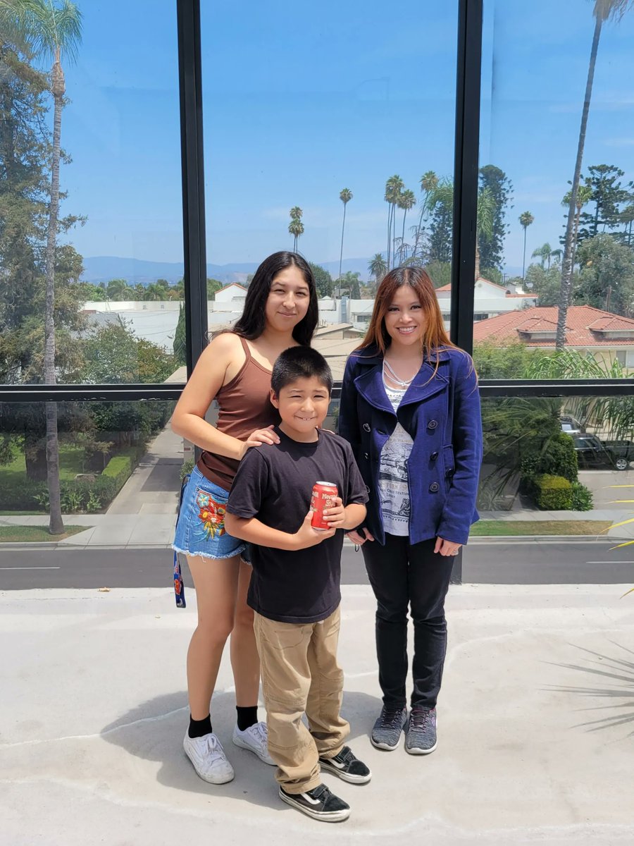 #WonderfulWednesday We're so grateful to work with amazing caregivers and team members at Attentive Home Care! 🤩

This is our wonderful caregiver Miriam, her son and a member of our staffing department! 💜

#LovinLife #Caregiver #AttentiveHomeCare #seniorcare #HomecareAide