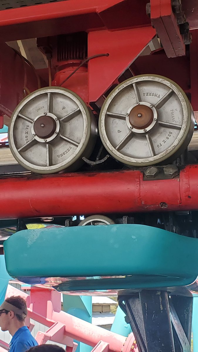 Coaster101's tweet photo. #wheelassemblywednesday https://t.co/YtFL2ixxZe