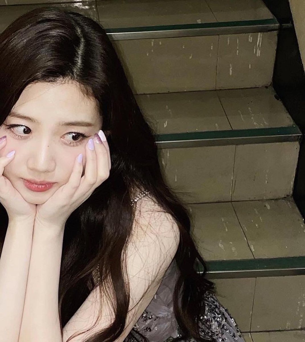 YujuINTL's tweet photo. [IG] 20220810 #유주 #YUJU 
@.uzoo_c 
💜

@cherrybullet #CherryBullet #체리블렛 https://t.co/aKqjejDyig