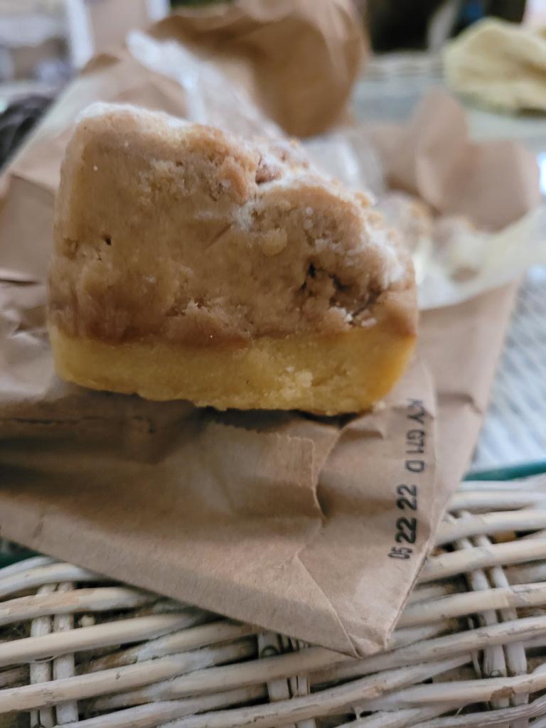 The crumb to cake ratio on this bad boy is off the charts