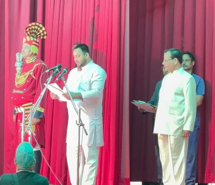 SandhyaSp2022's tweet photo. बिहार के मुख्यमंत्री के रूप में श्री नीतीश कुमार जी एवं उपमुख्यमंत्री के रूप में श्री तेजस्वी यादव जी को शपथ लेने पर हार्दिक बधाई एवं शुभकामनाएं।
#BiharPoliticalCrisis 
@RJDUttarPradesh @yadavtejashwi @TejYadav14 https://t.co/YgyZh045QB