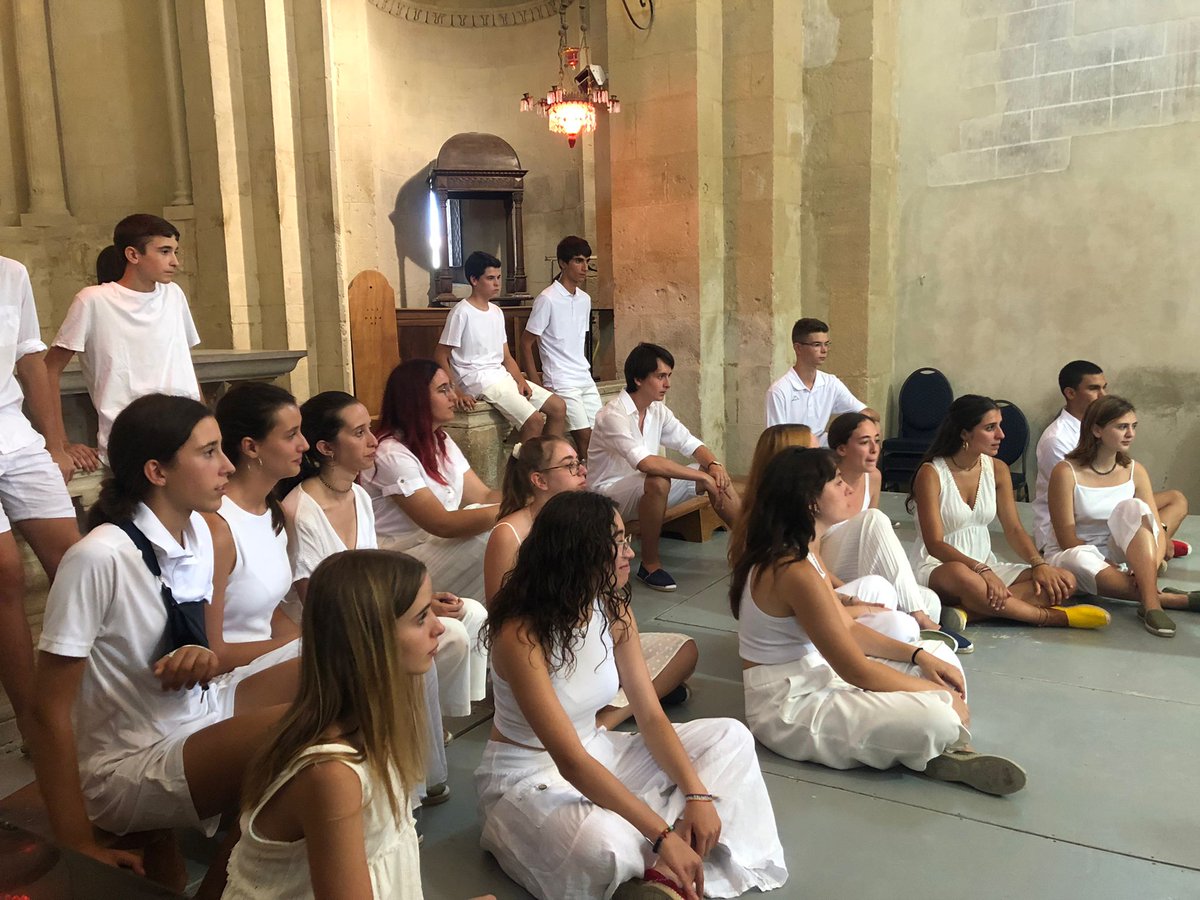 Cor Cabirol (@corcabirol) on Twitter photo Ahir va ser un dia ple s’emocions. El Cabirol Jove vam actuar a les Choralies. Un programa íntegrament d’autors catalans de tots els temps. Enhorabona cantaires! #CabirolJove #LesChoralies #Vaison_La_Romaine <a href="/CoralCanigo/">Coral Canigó</a> #Vic #Catalunya #France Ahir va ser un dia ple s’emocions. El Cabirol Jove vam actuar a les Choralies. Un programa íntegrament d’autors catalans de tots els temps. Enhorabona cantaires! #CabirolJove #LesChoralies #Vaison_La_Romaine <a href="/CoralCanigo/">Coral Canigó</a> #Vic #Catalunya #France