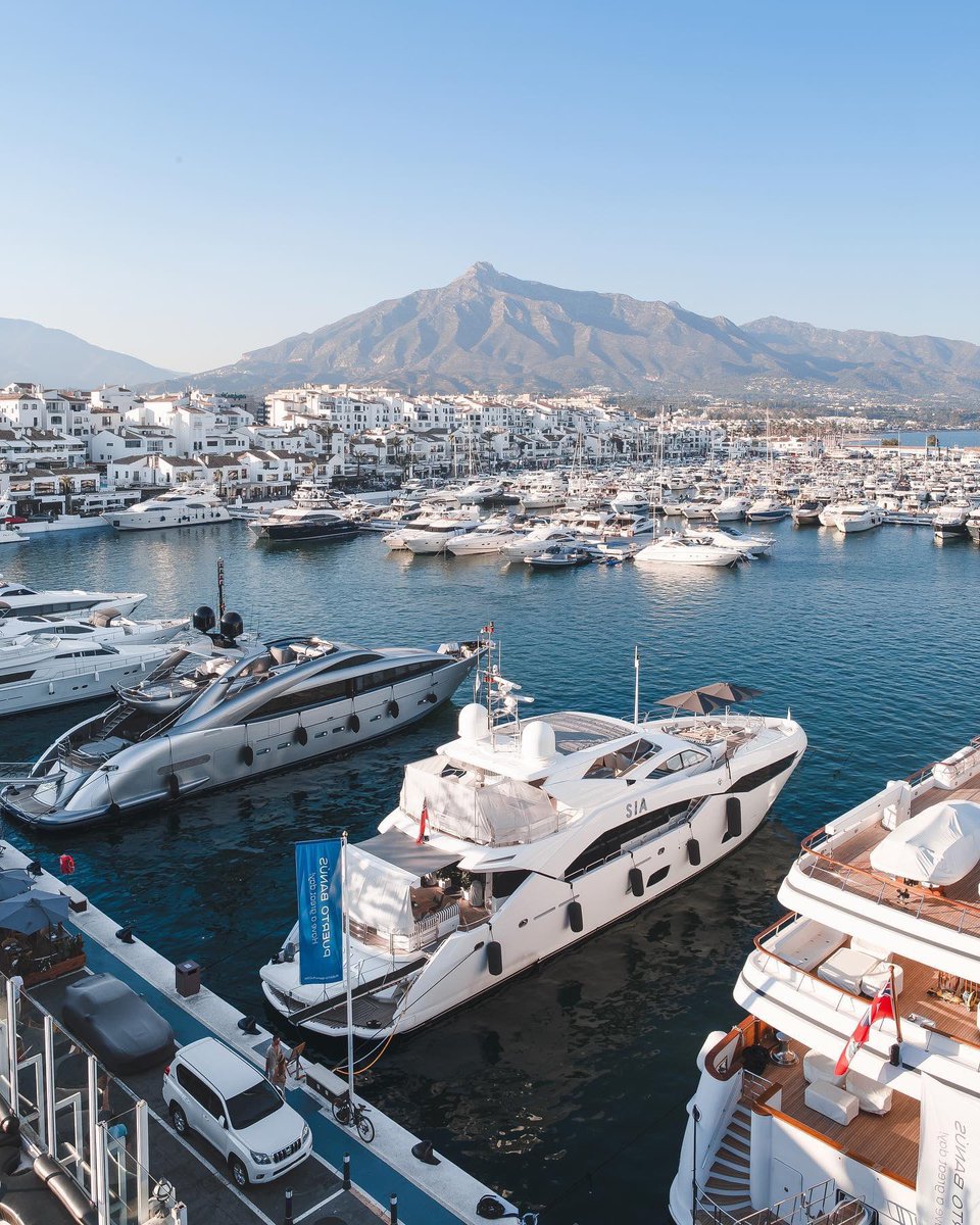 “ Morning Views of the Port “ 

📍: Puerto Banus, Marbella. 

#marbella #sintillate #puertobanus