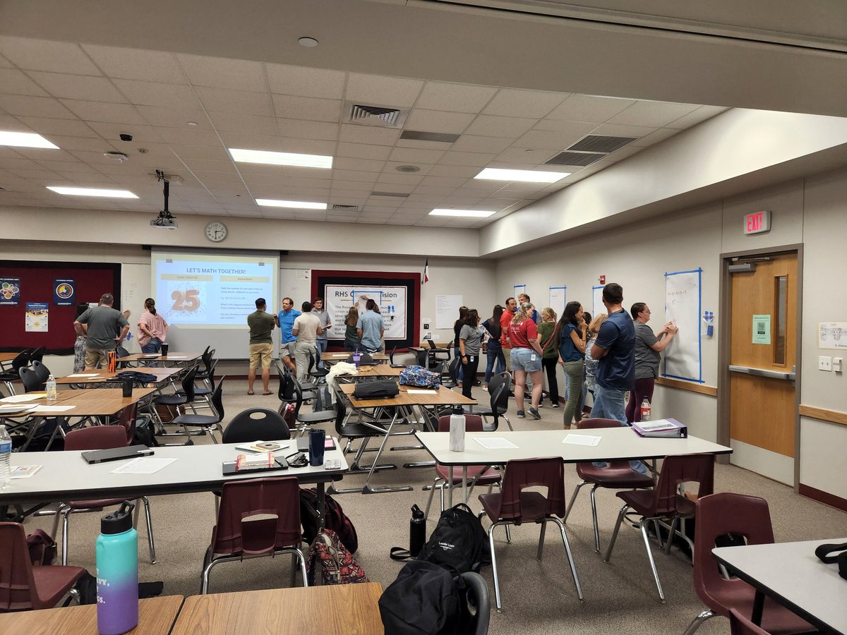 MASmith13's tweet photo. #1lisd @pgliljedahl @LISDSecMath @LeanderISD #thinkingclassroom #split25 High School Math teachers experiencing #VNPS #KnowledgeMobility https://t.co/gAckZK26Kc