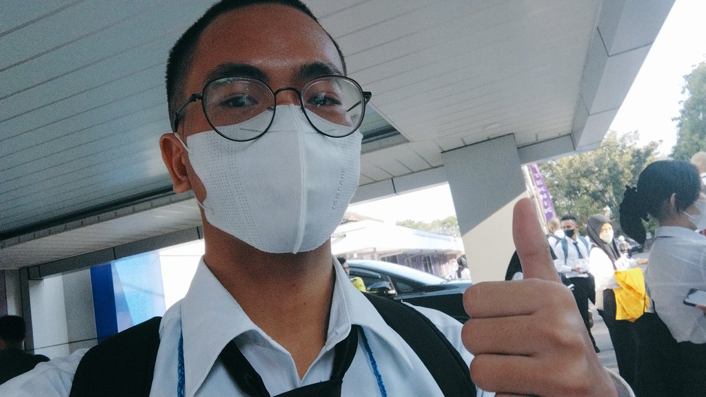 straycowzz's tweet photo. Dannnn finishhhh kita langsung pulang kerumah dan lanjut besok lagi untuk pk2mb jurusan
#PK2FTUNSRI2022 #EngineeringForUnity #LangkahBesarMenujuTeknikJaya #FTBERJAYA https://t.co/MAXYZMXUOn